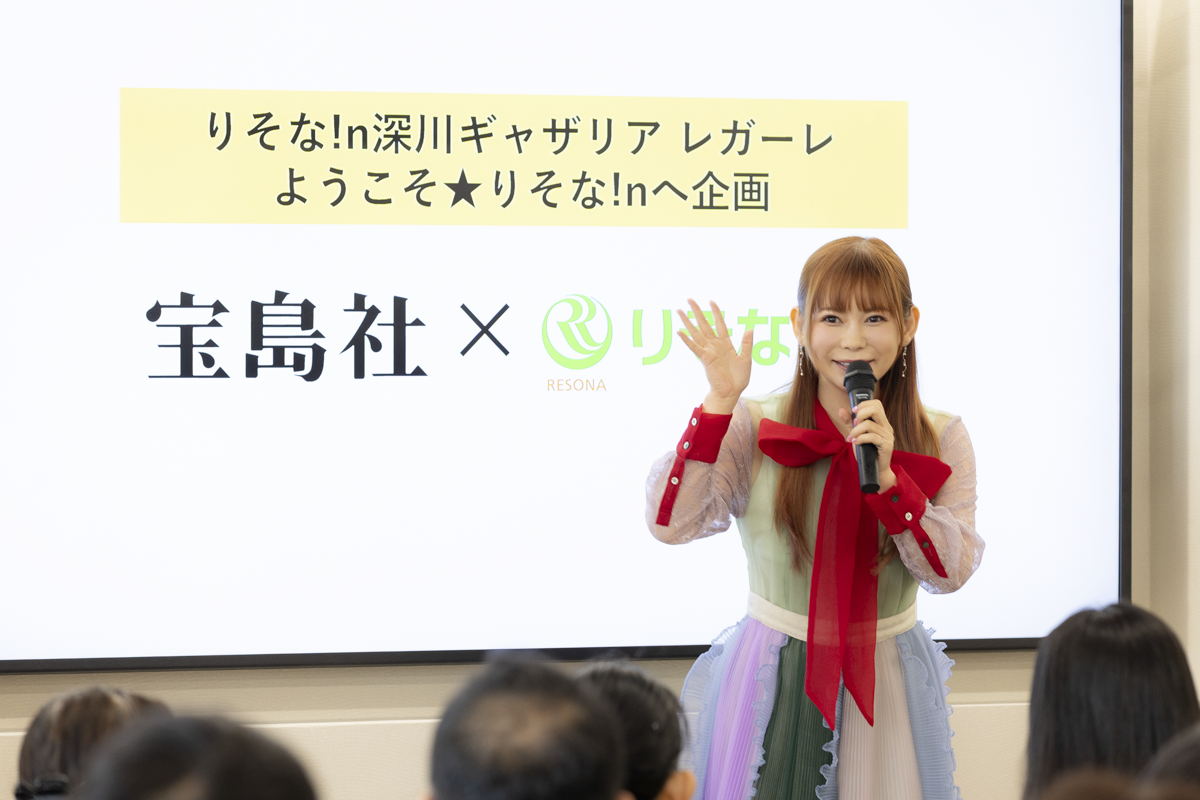 中川翔子さんのトークショーの様子①